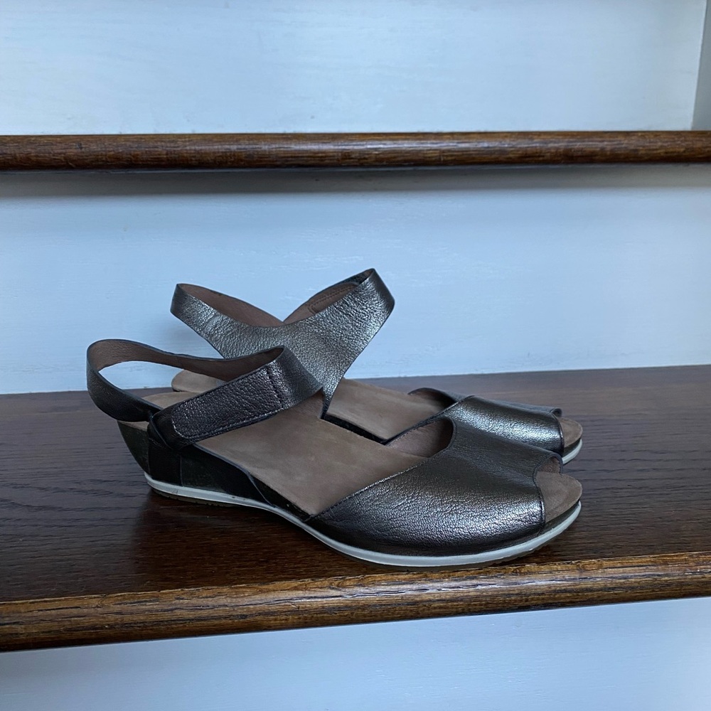 Womens Dansko Vera leather peep toe shoes sandals with arch support size 9.5 10